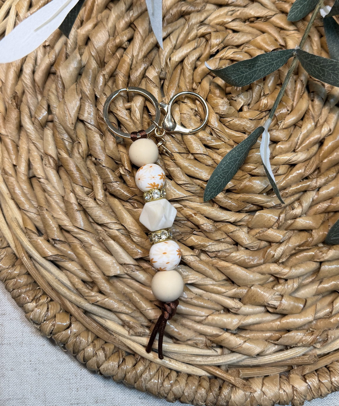 Neutral Daisies Keychain